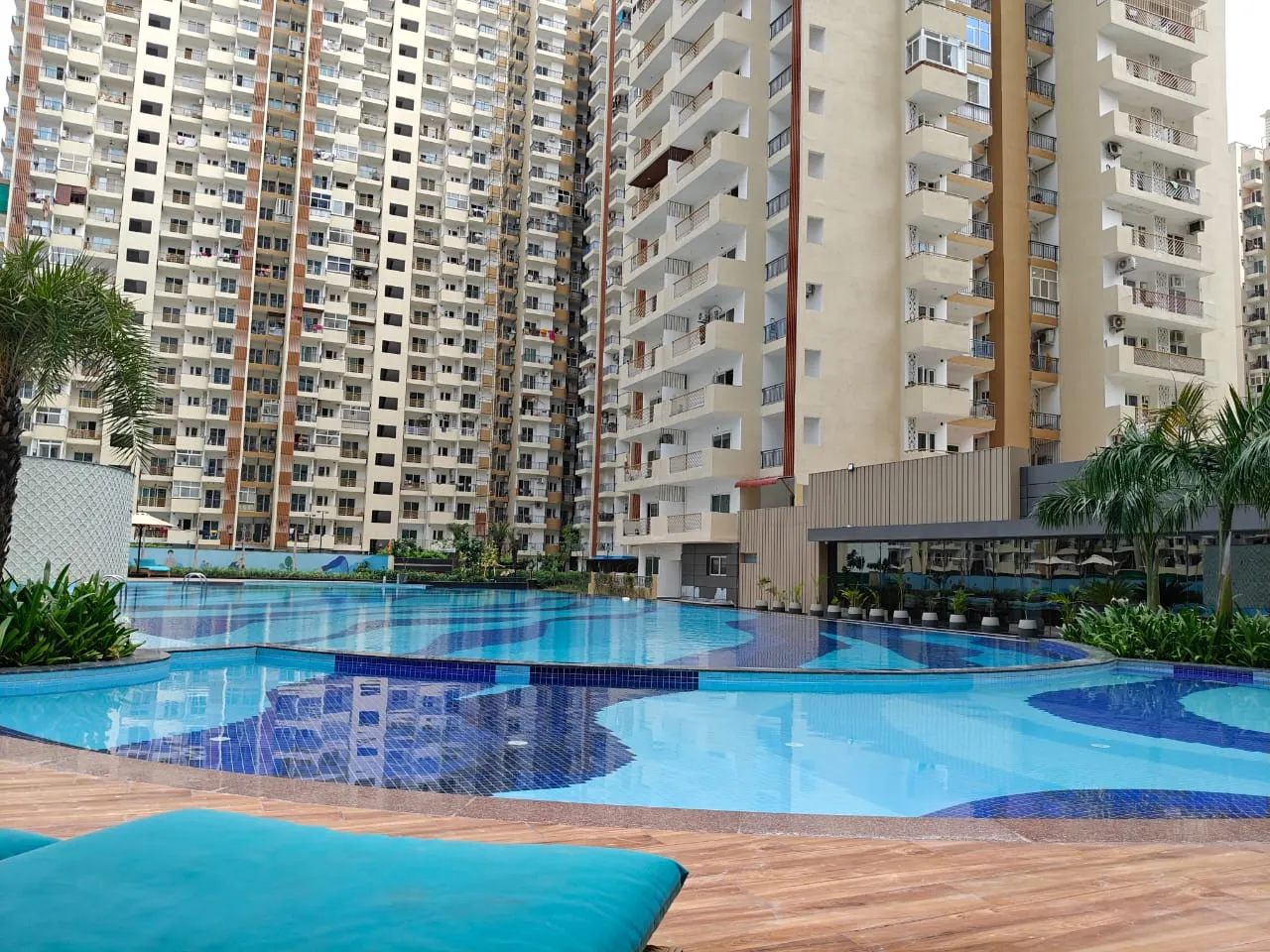 3 BHK Flat for Sale in Mahagun Mywoods, Sector 16C Greater Noida West – Resale – Exterior view