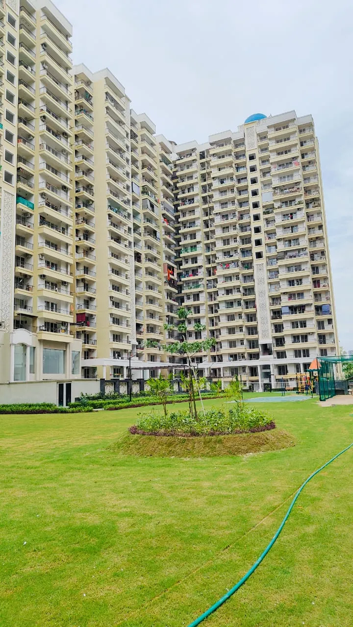 3 BHK Flat for Sale in Mahagun Mywoods, Sector 16C Greater Noida West – Resale – Exterior view